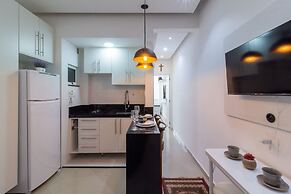 Just a few Steps From Copacabana Beach Pf512
