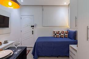Just a few Steps From Copacabana Beach Pf512