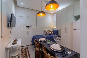 Just a few Steps From Copacabana Beach Pf512
