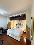 Catalina Suites Hotel