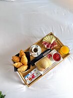 Catalina Suites Hotel