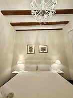 Catalina Suites Hotel