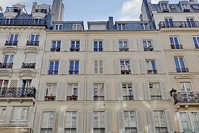 The Upper Marais Superb Apartment for 6 People
