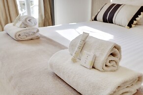 The Upper Marais Superb Apartment for 6 People