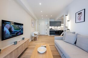 Plaka Gem in Prime Location