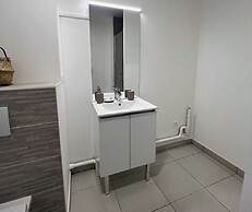 Charming Appt - 1bdr/2p - Near Paris & La Defense