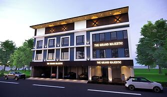 THE MAJESTIC GRAND
