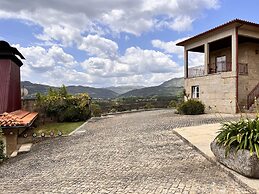 Nomad s Country - Cimo de Vila The Pool Lookout