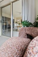 Lakeside Luxe Retreat - Pool View BBQ Spa Bath