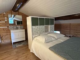 Holiday Home for 6 Guests in Cameliere