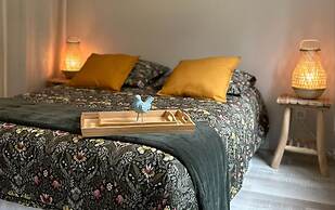 Holiday Home for 6 Guests in Cameliere