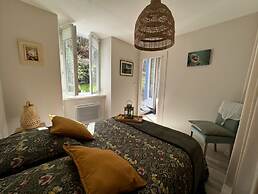 Holiday Home for 6 Guests in Cameliere