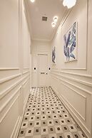 Ermou 99 Intelligent Private Suites