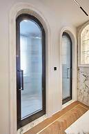 Ermou 99 Intelligent Private Suites