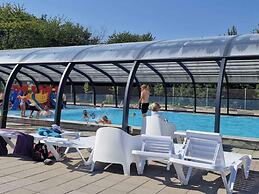 6 Person Holiday Park Home in Malling