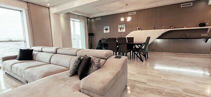 DELUXE MIRAFLORES DUPLEX