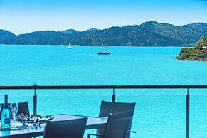 Edge 18 Waterfront Luxury