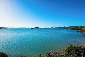 Edge 18 Waterfront Luxury