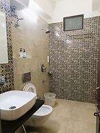 Hotel Jheel Mahal