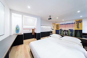 CommonHotel