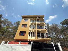XTSY Travellers Hostel