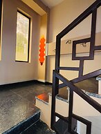 XTSY Travellers Hostel