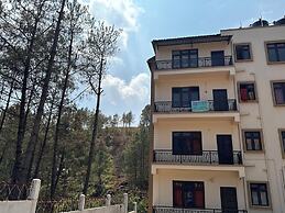 XTSY Travellers Hostel