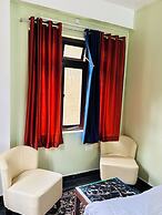 XTSY Travellers Hostel