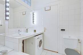 Charming 1BR Steps from Saint-Germain