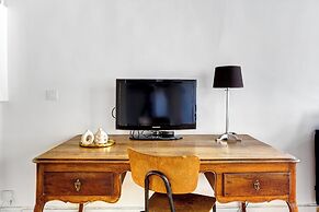 Charming 1BR Steps from Saint-Germain
