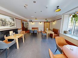 High Tor Hotel