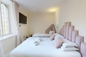 High Tor Hotel