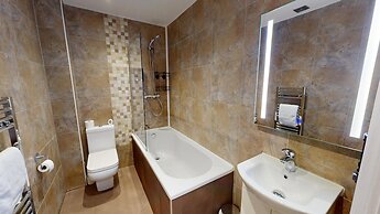 High Tor Hotel