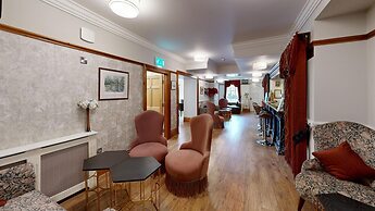 High Tor Hotel