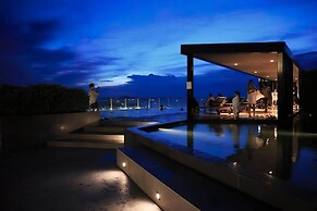 Pattaya Central, Awesome View