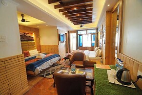 Lord Krishna Boutique Stay