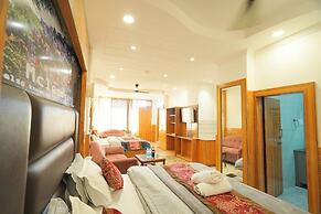 Lord Krishna Boutique Stay