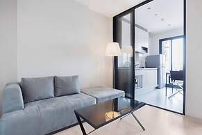 Central Pattaya Condo With Infinity Pool