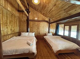 Bees Homestay Sapa & Trekking