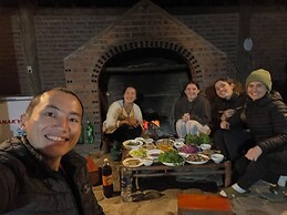 Bees Homestay Sapa & Trekking
