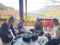 Bees Homestay Sapa & Trekking