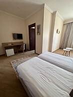 Al Moudayna Hotel - Tichy Plage