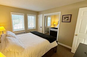 Blue Mtn 1 Bedroom with Mountain View