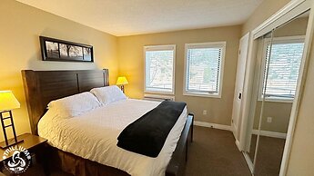 Blue Mtn 1 Bedroom with Mountain View