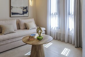 Karteris Luxury Suites