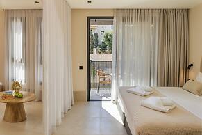 Karteris Luxury Suites