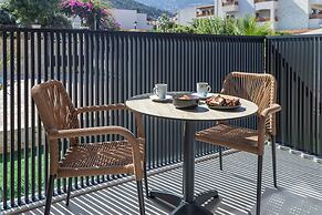 Karteris Luxury Suites