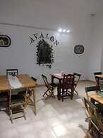 Hostal Avalon