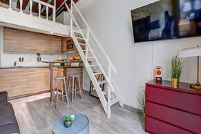 Charming Le Marais Mezzanine Studio