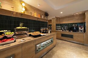 ALVES HOTEL